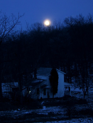 January moonrise